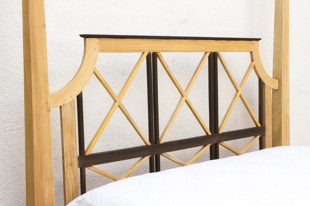 Bleached Farmhouse Queen Poster Bed