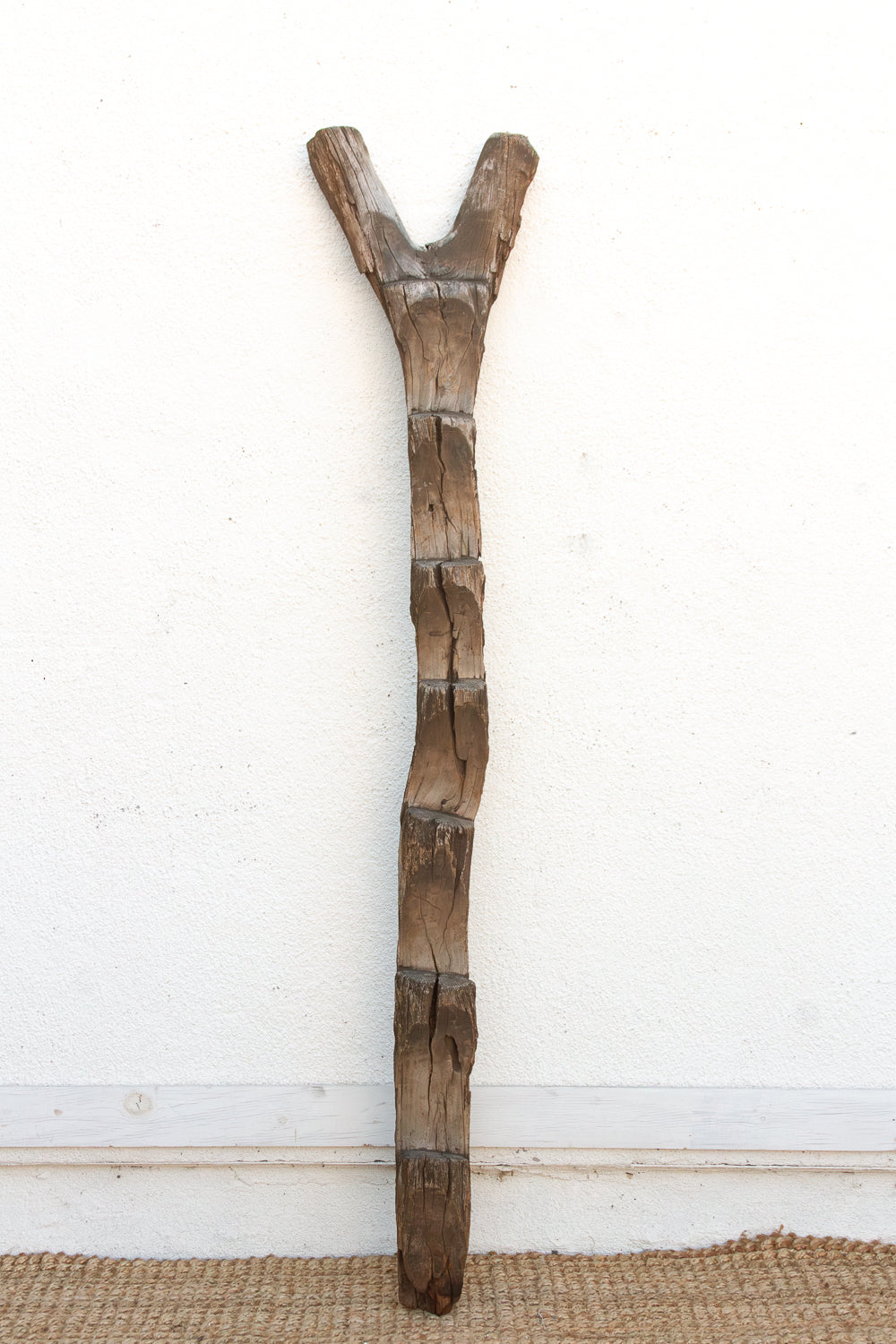 Bandiaggara Pillar, Antique African Ladder