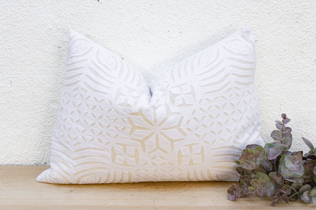 River Shell Lumbar Applique Pillow Cover