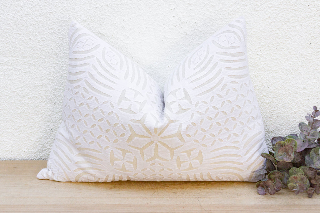 Vanilla Lumbar Applique Pillow Cover