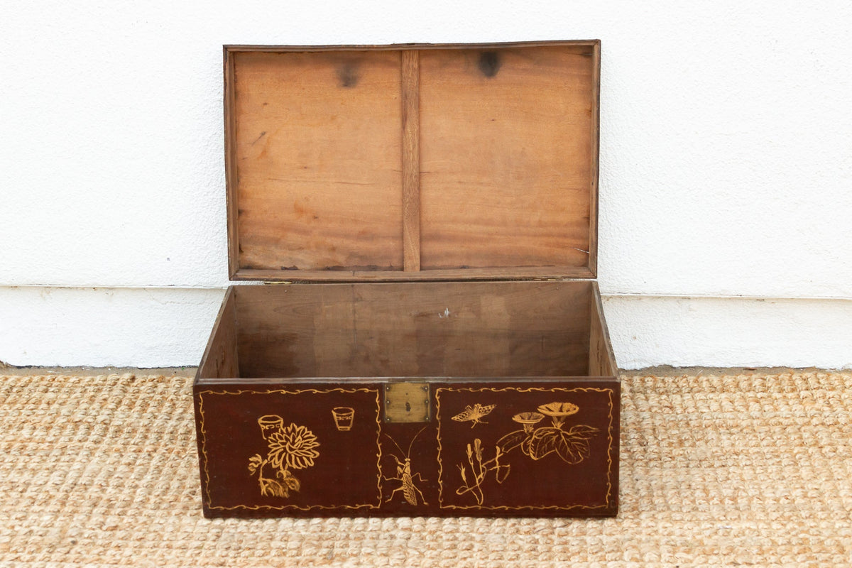 Red & Gold Vintage Chinese Trunk