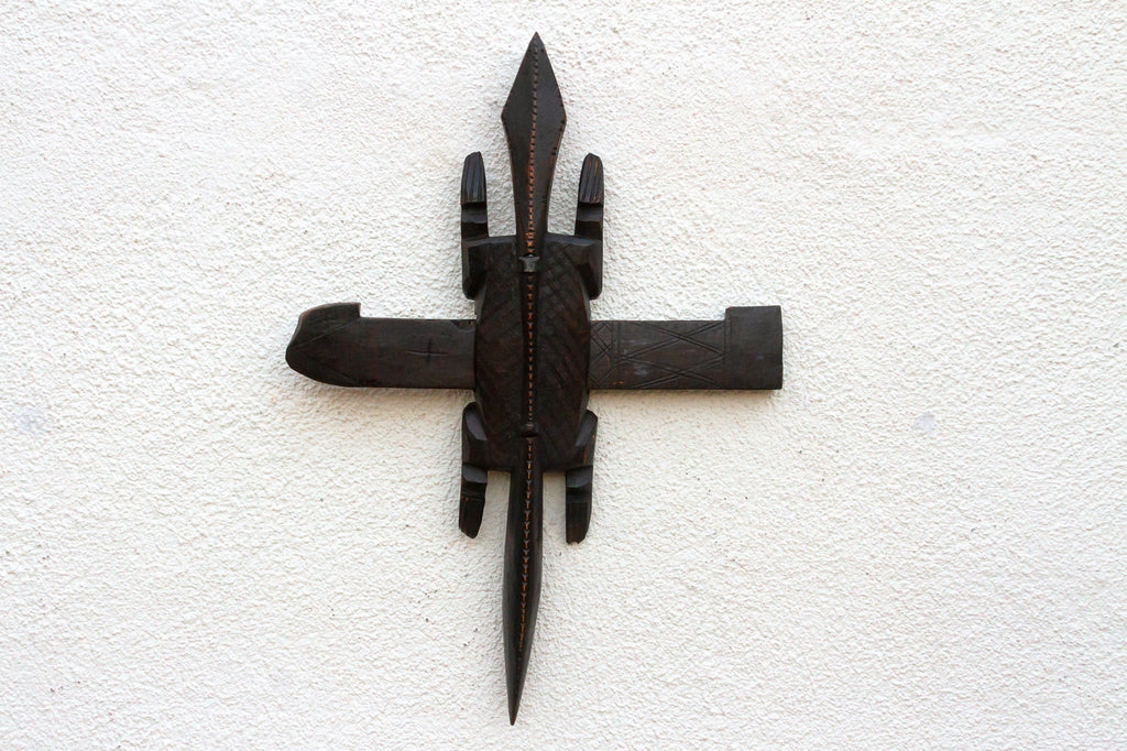 Whispers of Africa, Antique Lizard Lock