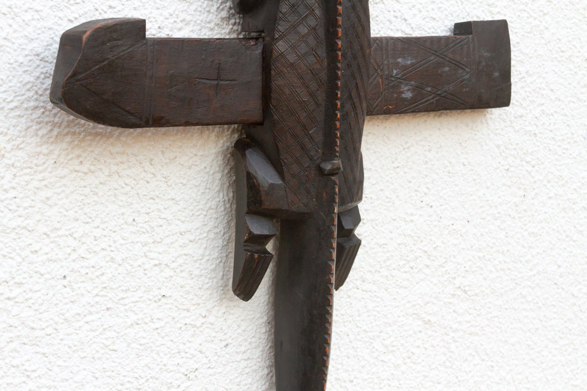 Whispers of Africa, Antique Lizard Lock