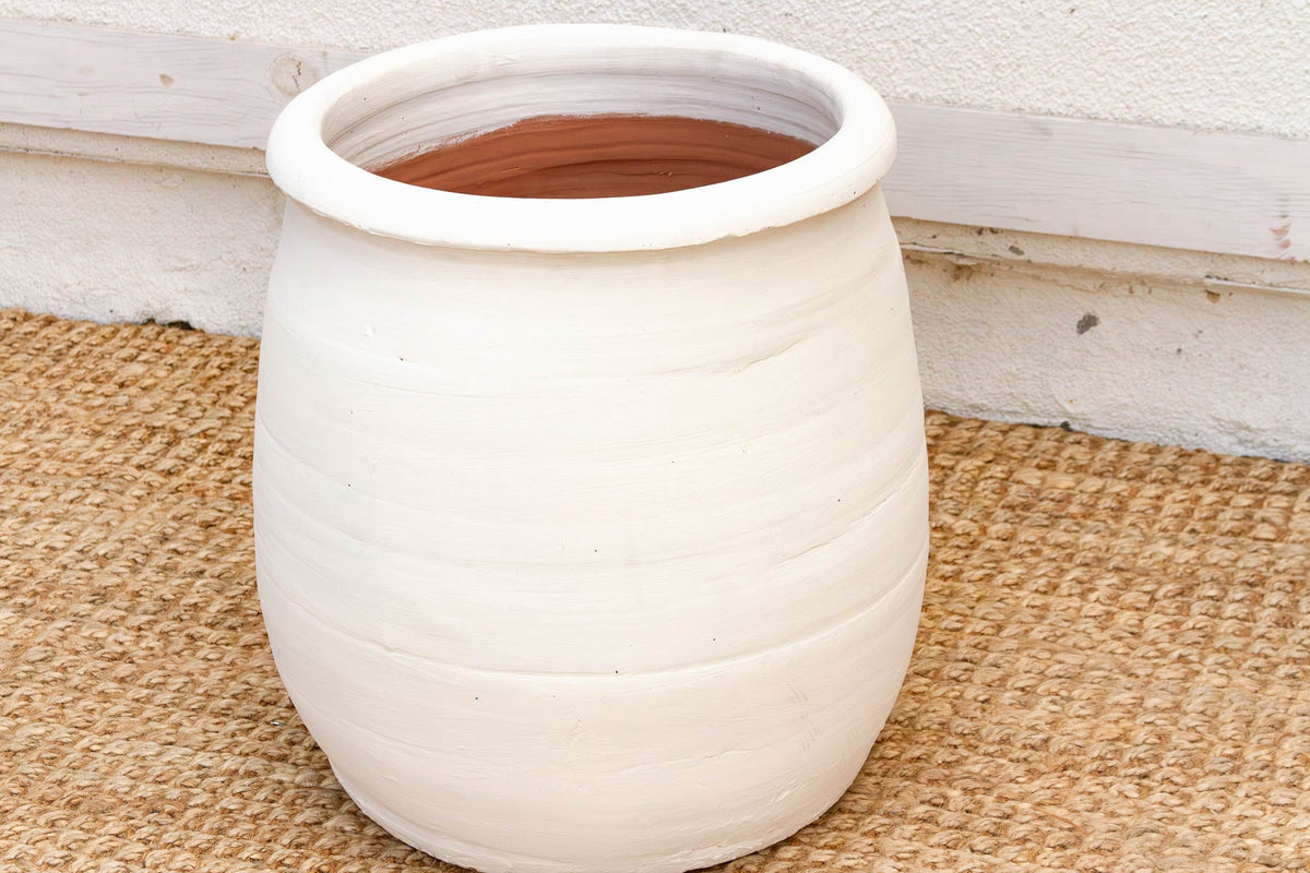19" DM Chalk White Mediterranean Urn Planter
