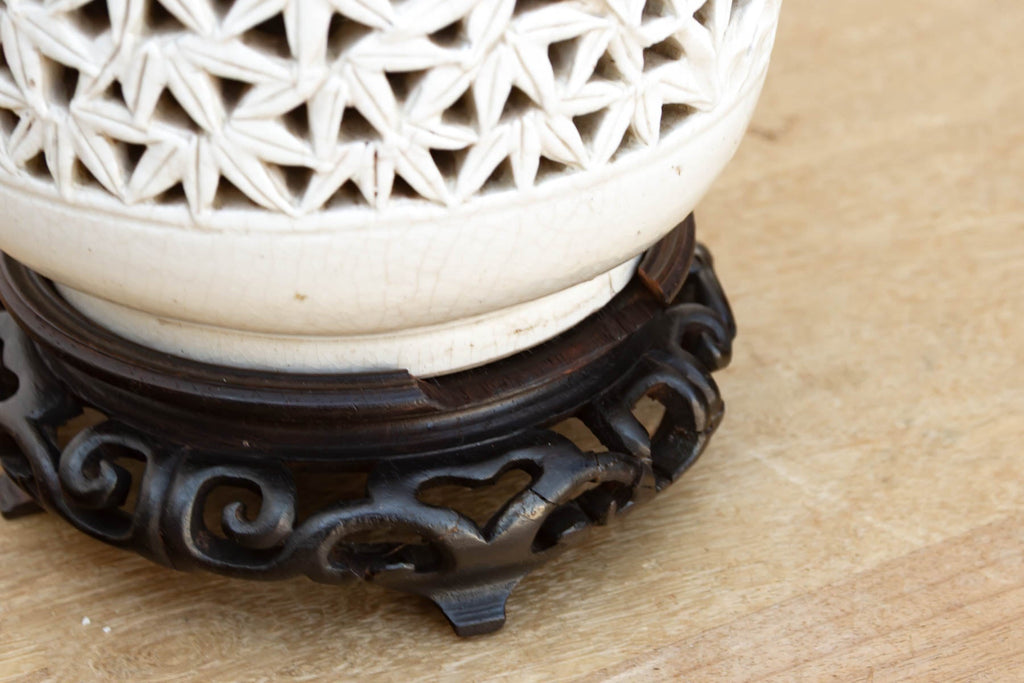 Alabaster White Lattice Bloom Porcelain Lamp