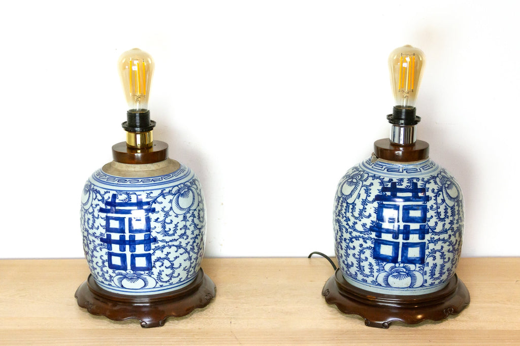 Pair of Vintage Blue & White Ginger Table Lamp
