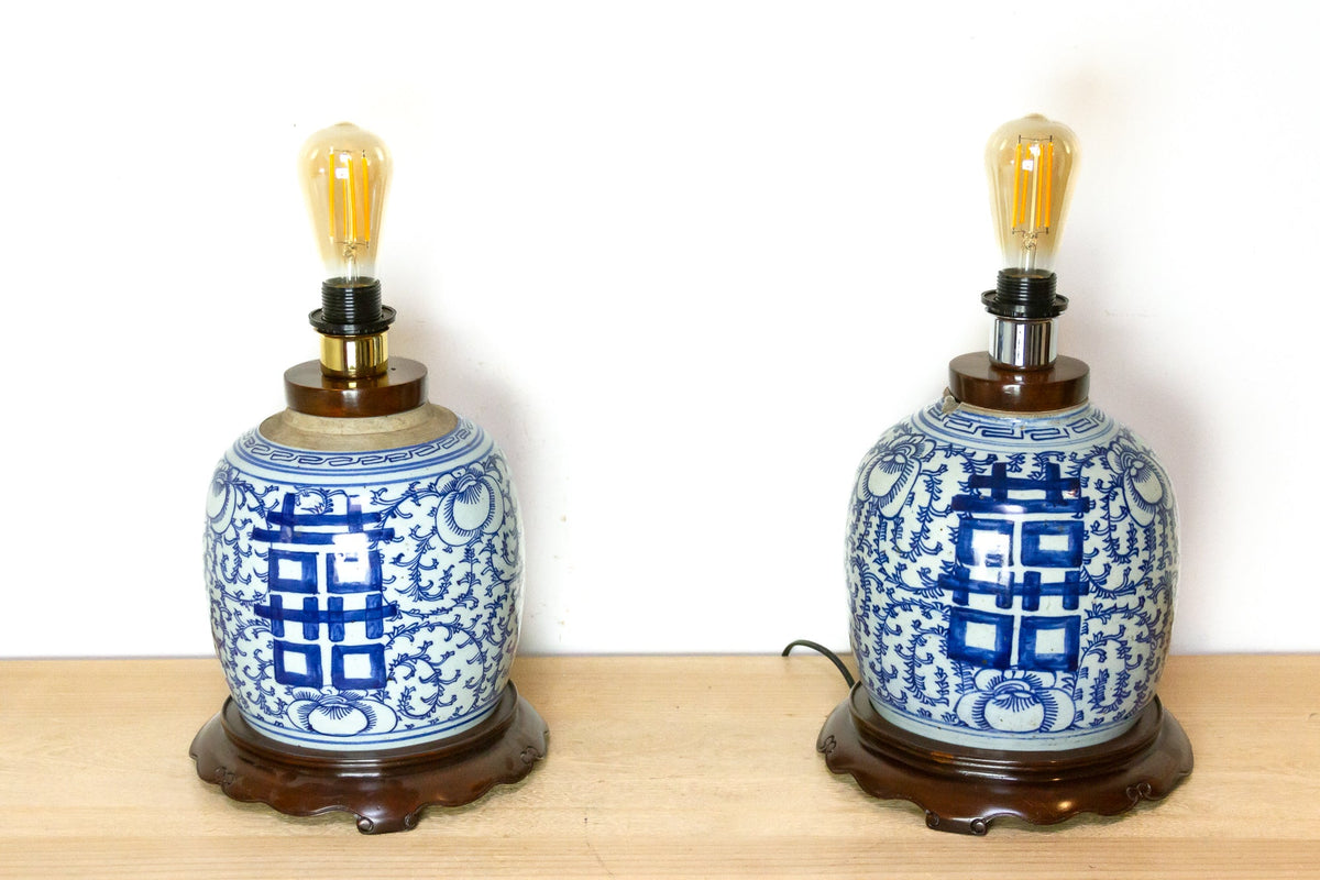 Pair of Vintage Blue & White Ginger Table Lamp