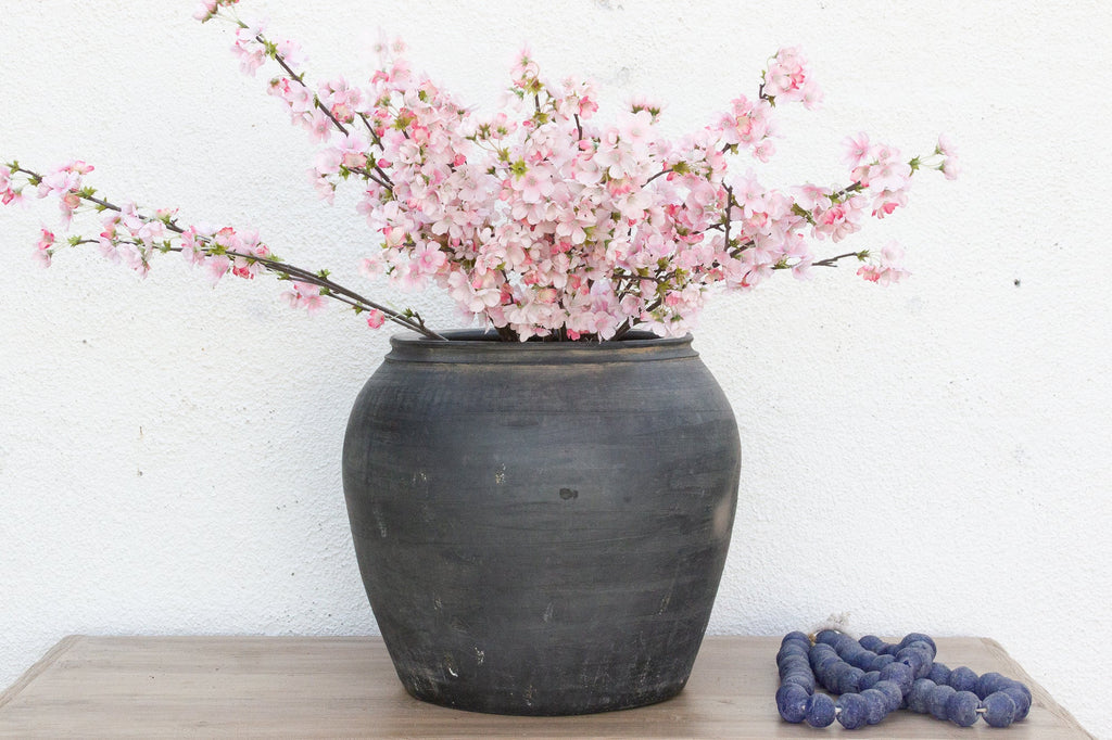 Obsidian Patina Clay Pot