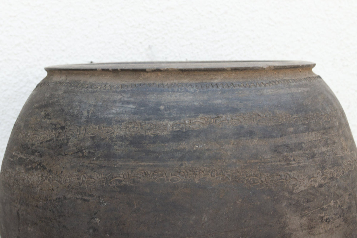 Large Numad Earthenware Pot