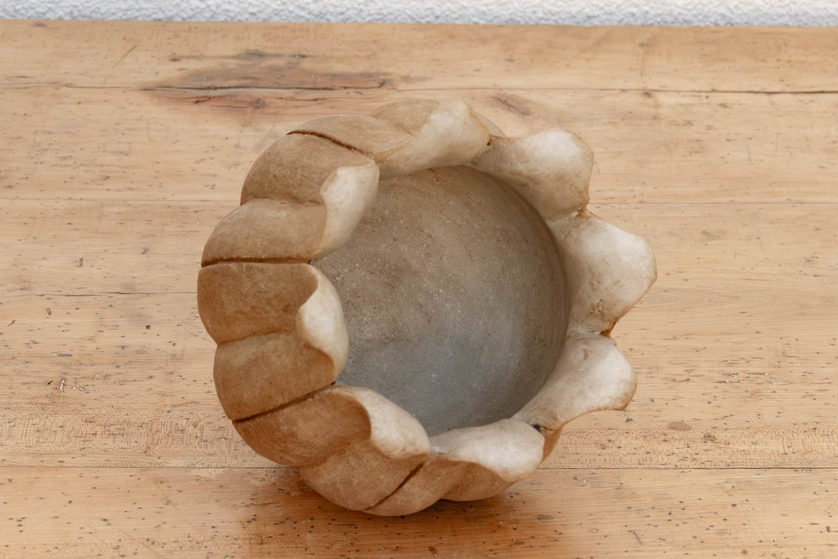 9"Dm Carved Marble Lotus Bowl