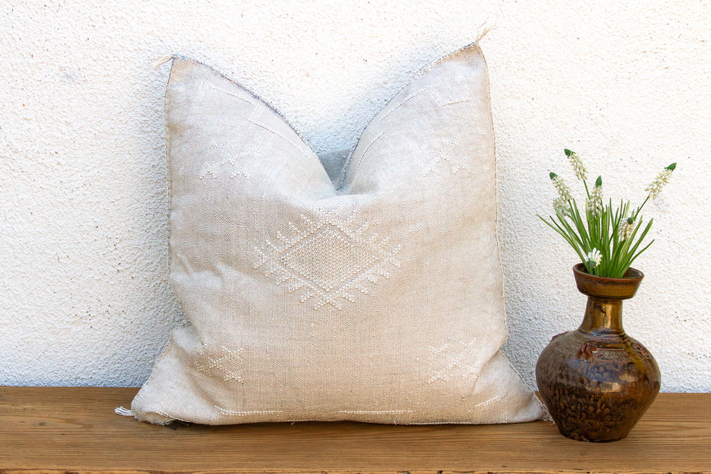 24" Kabash Linen Moroccan Silk Pillow (Trade)