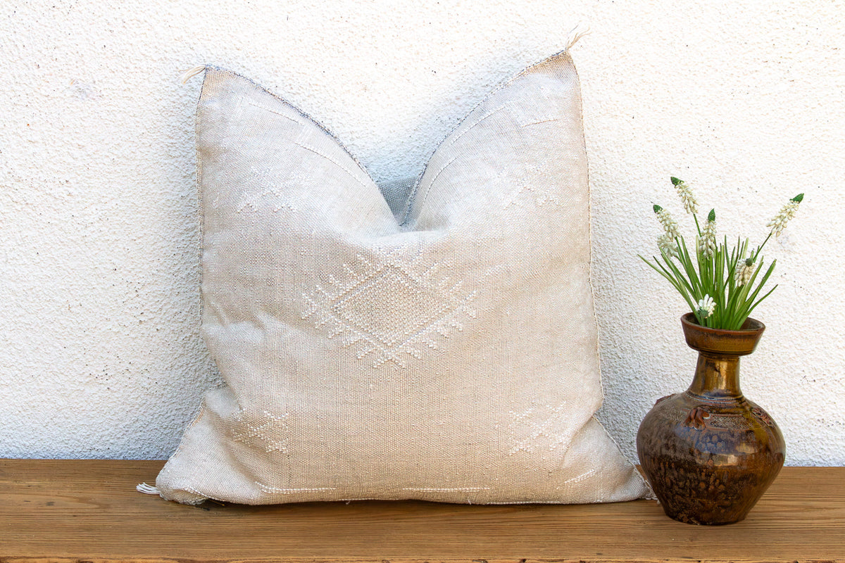 24" Kabash Linen Moroccan Silk Pillow (Trade)