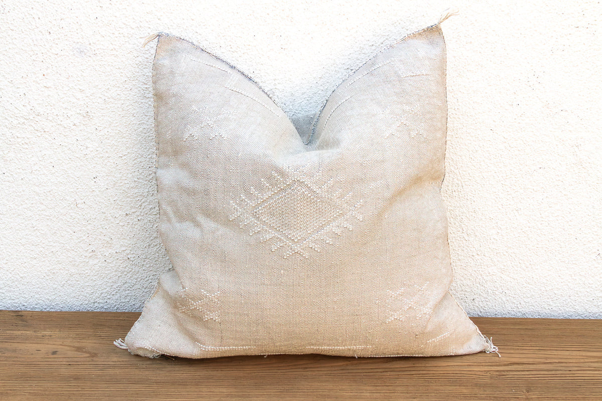 24" Kabash Linen Moroccan Silk Pillow (Trade)