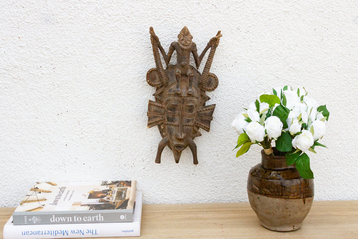 The Guardian, Vintage African Mask