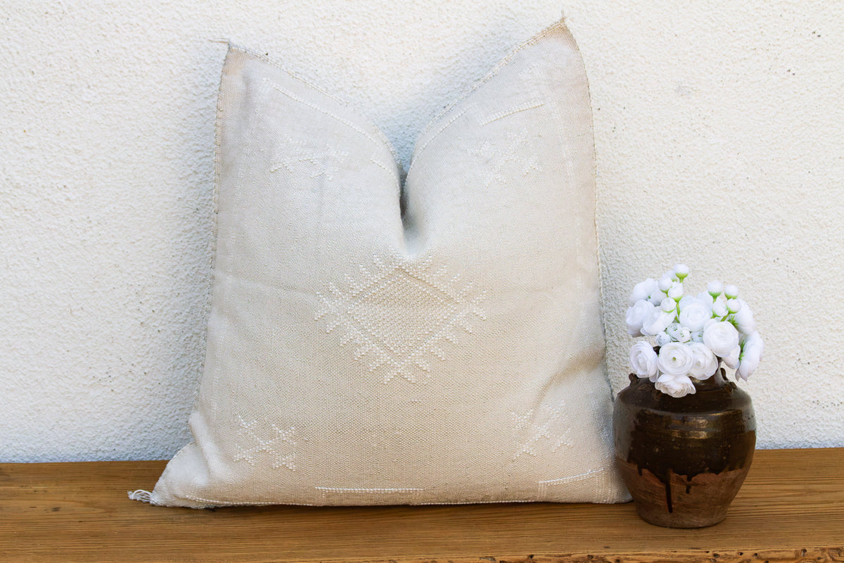 24" Riad Weave Moroccan Silk Pillow