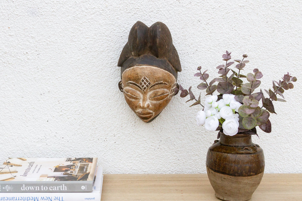Serenity Carved Guro Mask