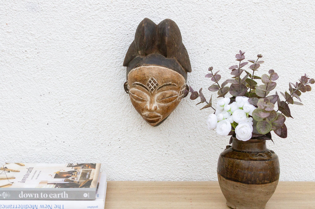 Serenity Carved Guro Mask