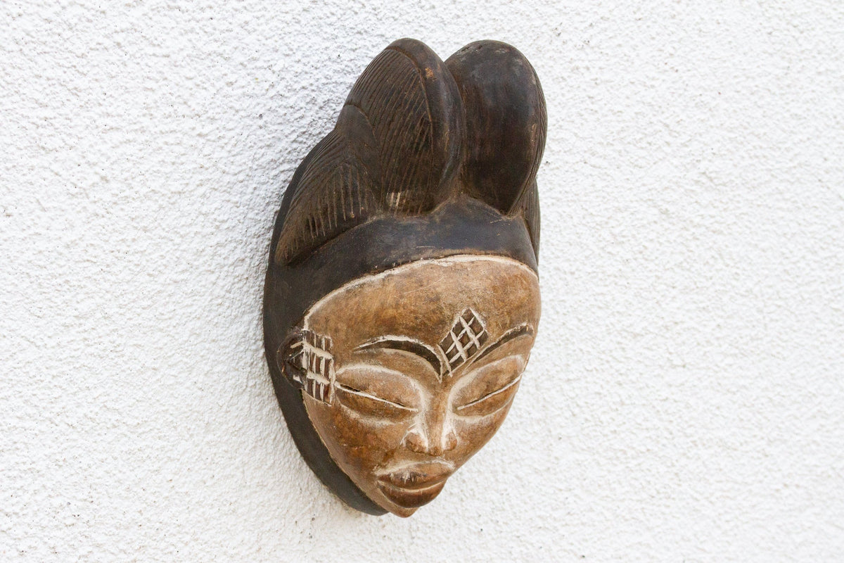 Serenity Carved Guro Mask