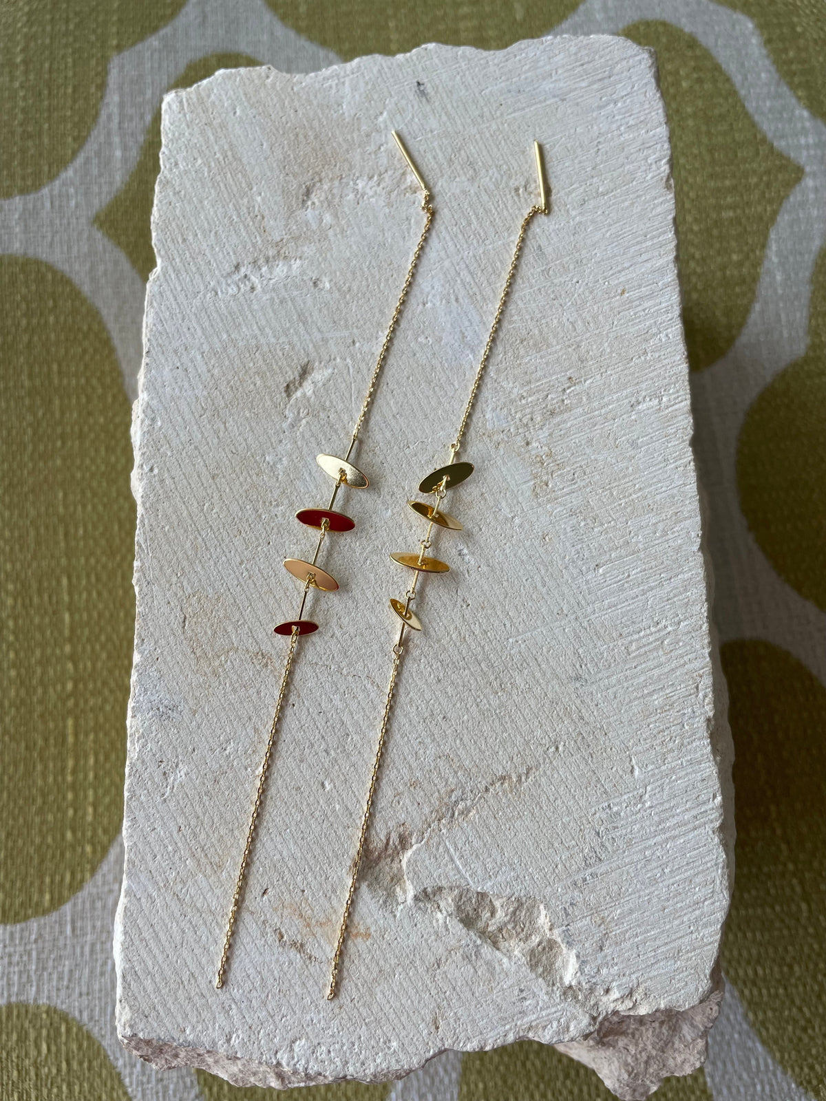 Gold Disk Threader Earrings