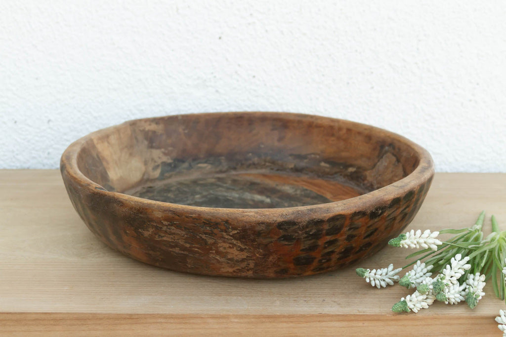 16" DM Antique Rustic Farmhouse Wood Bowl (Trade)