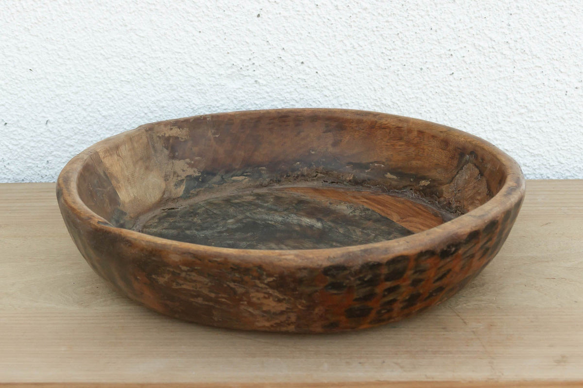 16" DM Antique Rustic Farmhouse Wood Bowl (Trade)