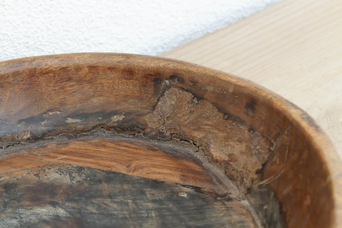 16" DM Antique Rustic Farmhouse Wood Bowl (Trade)