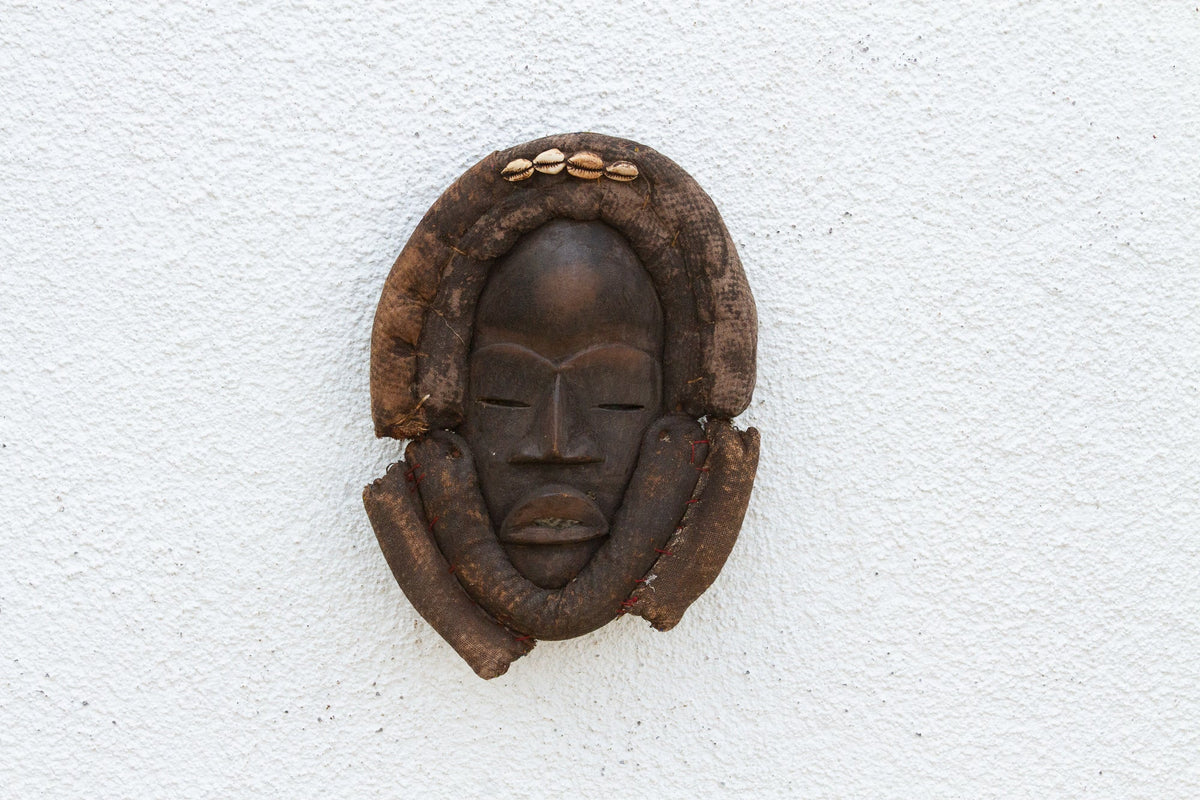 Old Kuba Bark Cloth Mask