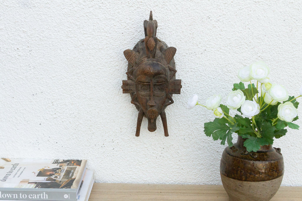 Vintage Lizard Headrest Mask Art