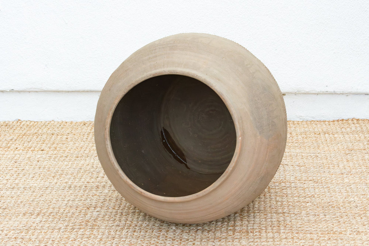 Oversize Farmhouse Unglazed Planter