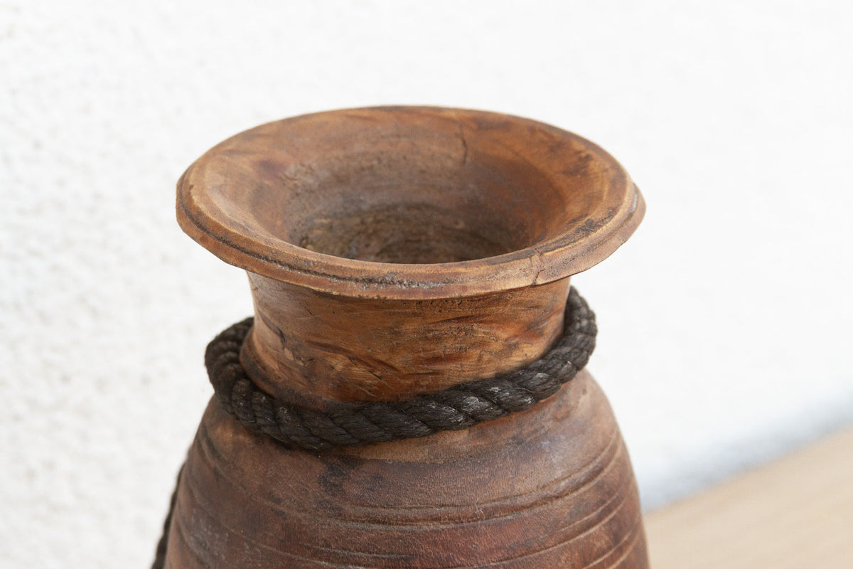 Small Farmhouse Style Vintage Pot (Trade)