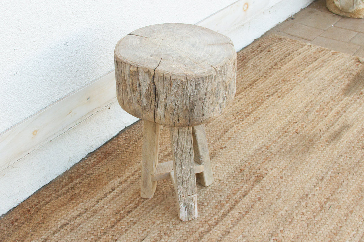 Rustic Round Table w/Thick Slab Top (Trade)