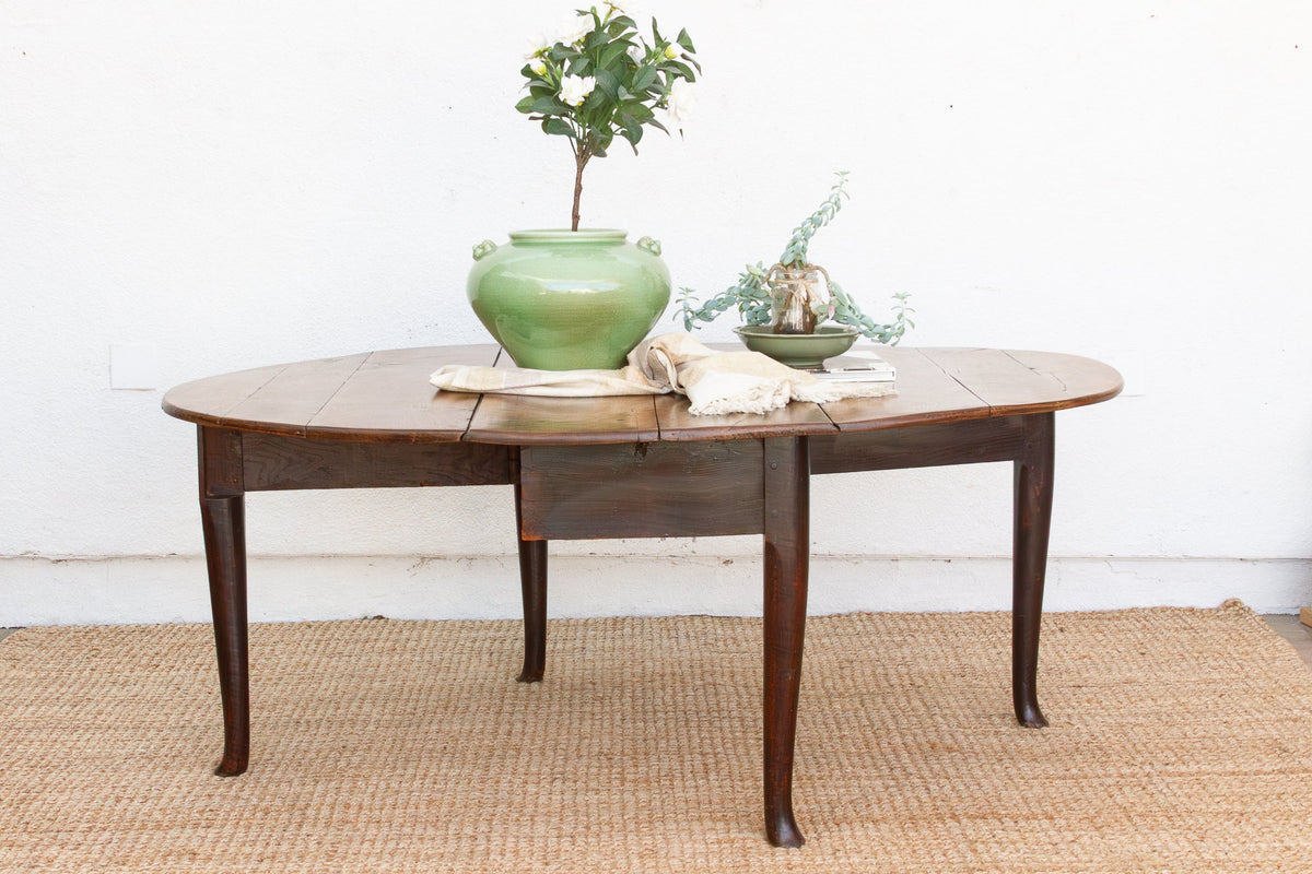 Large 18th Century English Oak Gateleg Dining Table