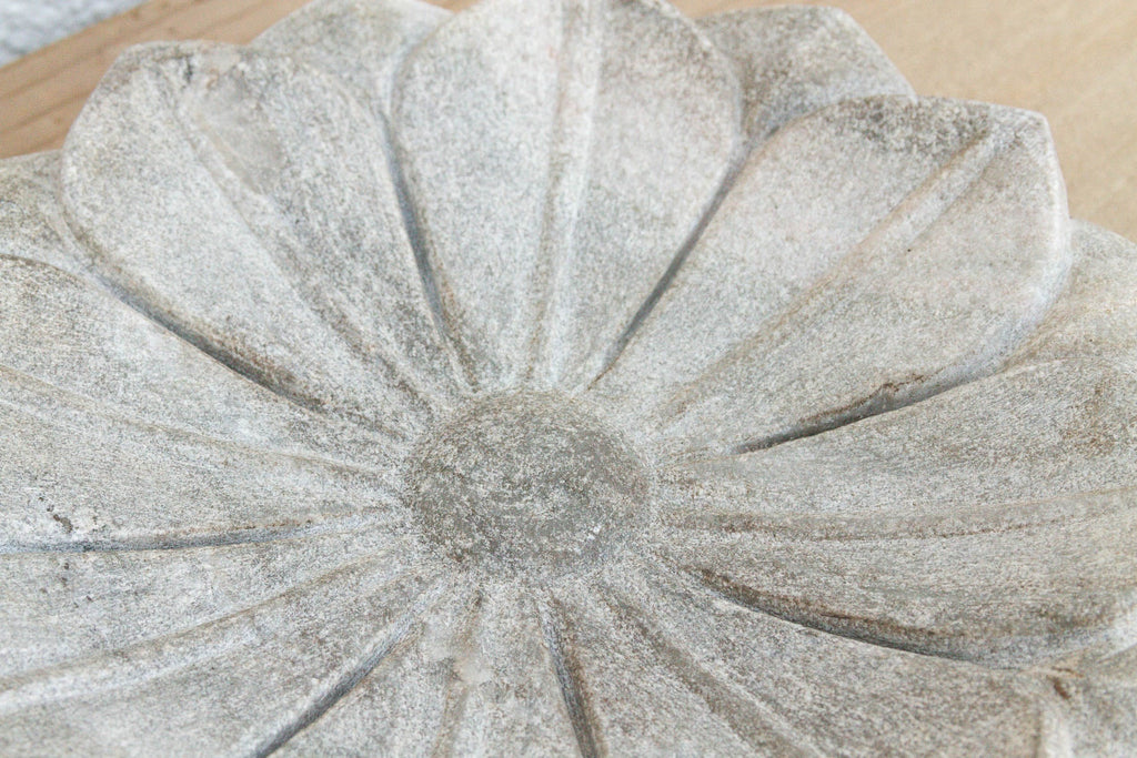 Petite Grey Stone Lotus Flower (Trade)
