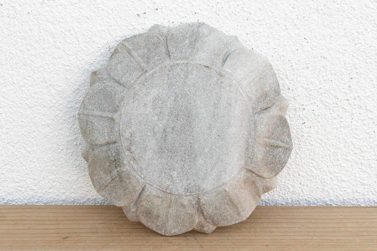 Petite Grey Stone Lotus Flower (Trade)