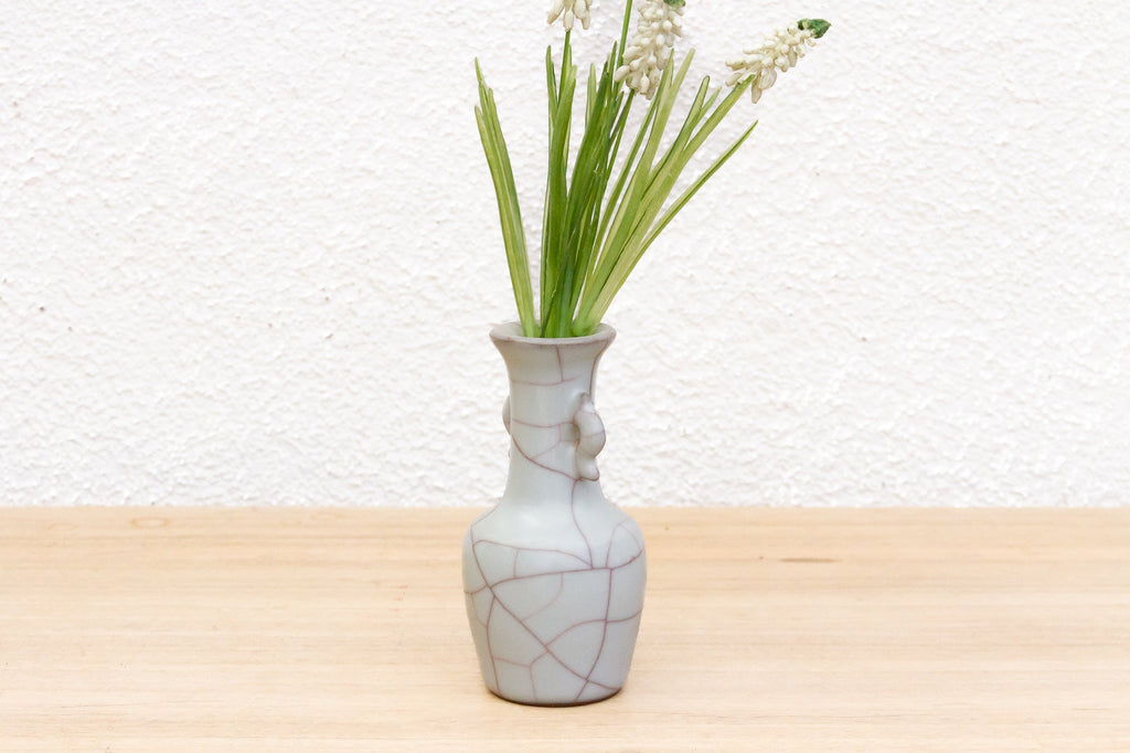Refined Antique Crackle Pattern Ge-Type Vase