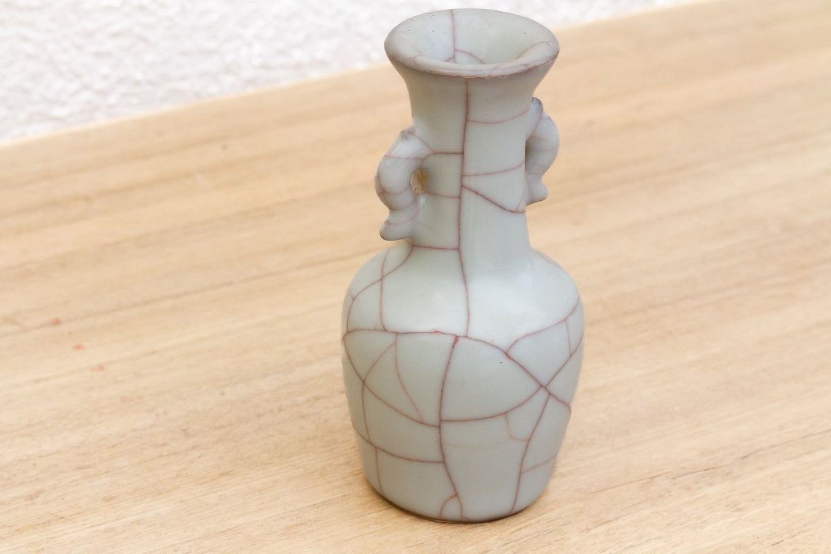 Refined Antique Crackle Pattern Ge-Type Vase