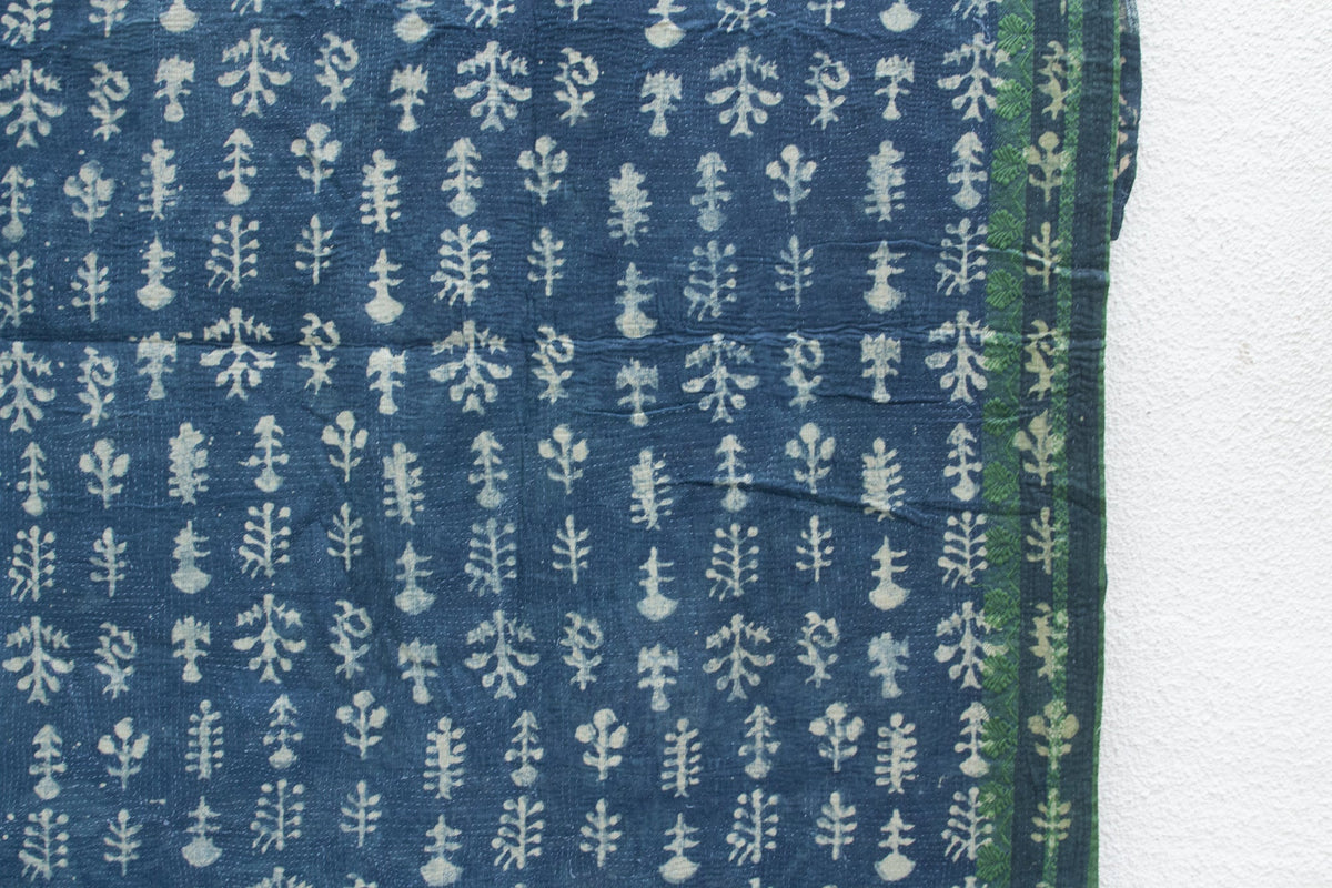 Lattice Motif Vintage Indigo Printed Throw