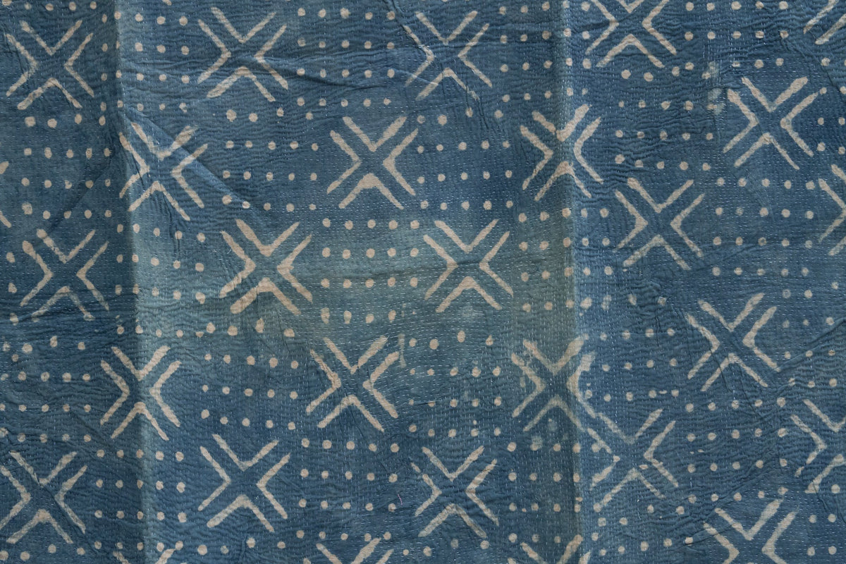 Little Groves Vintage Indigo Printed Throw