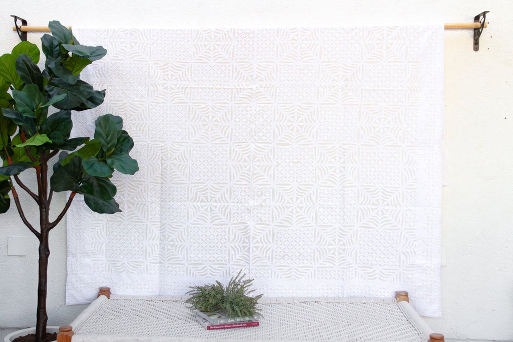 Hibiscus Star White Applique Cotton Bedspread