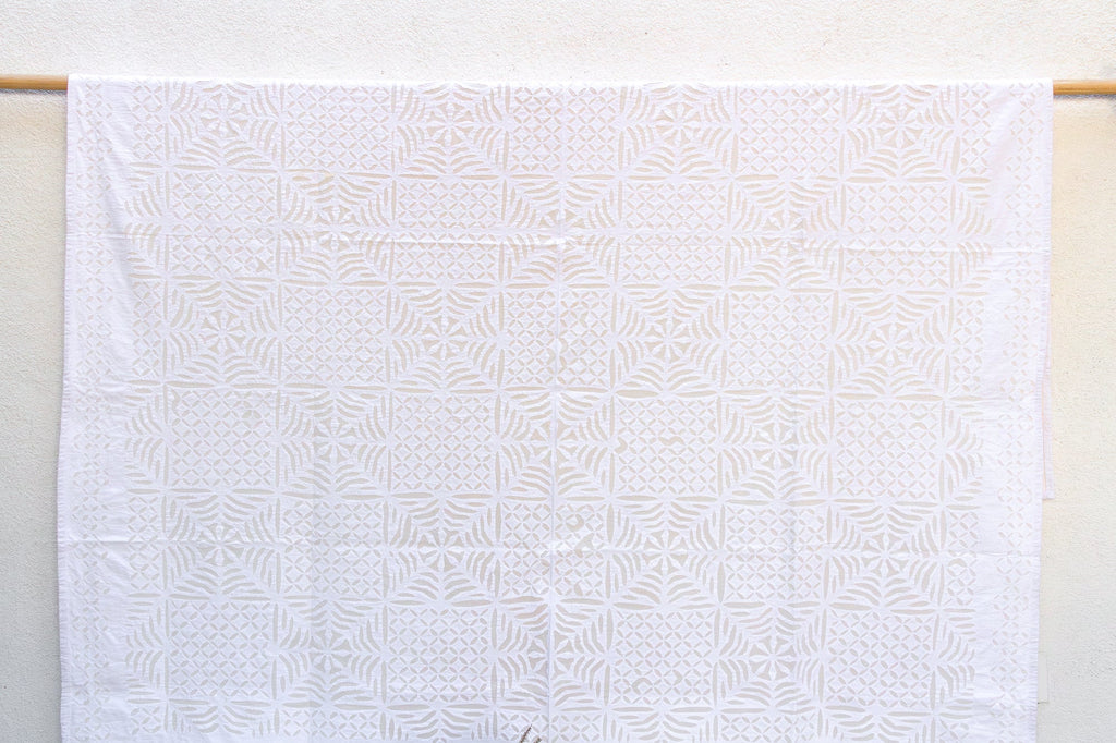 Hibiscus Star White Applique Cotton Bedspread