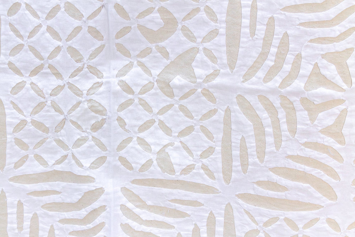 Hibiscus Star White Applique Cotton Bedspread
