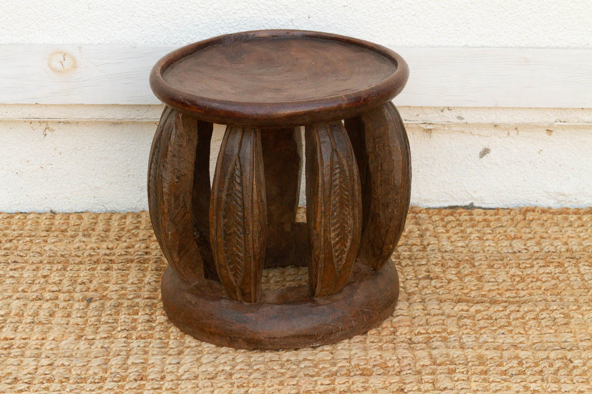 Antique Rustic Minimalist Lobi Stool