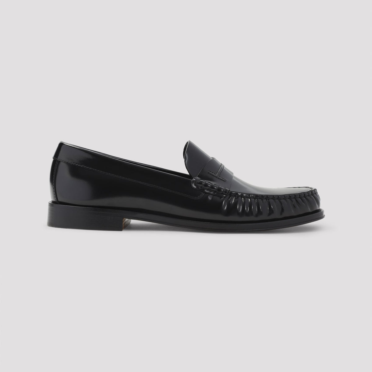 TOM FORD Elegant Leather Loafers for Men
