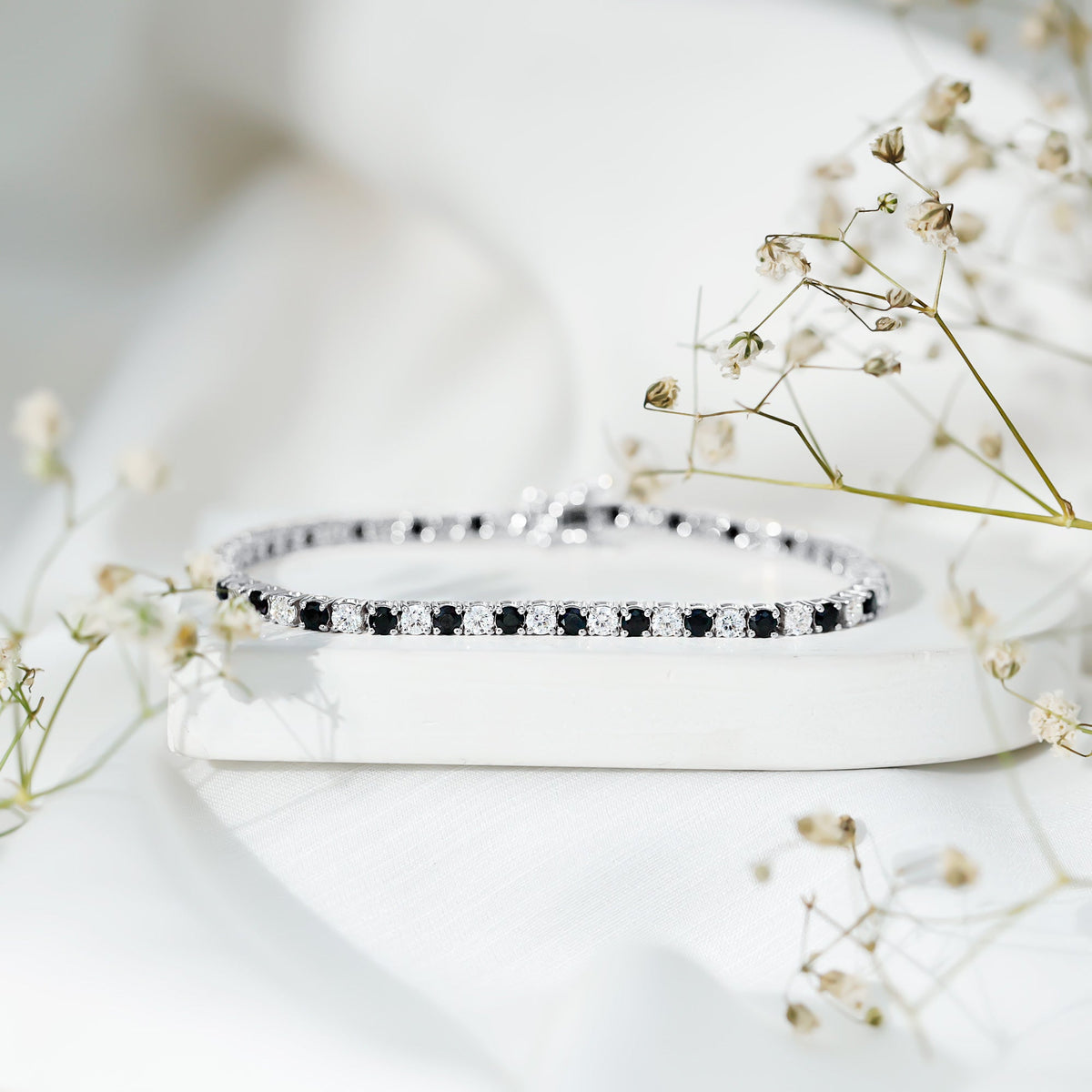 Prong Set Certified Lab Grown Black and White Diamond Tennis Bracelet
