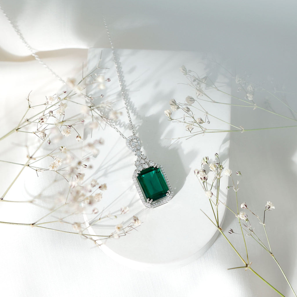 Certified 8 Carat Lab Grown Emerald Vintage Necklace with Silver Chain