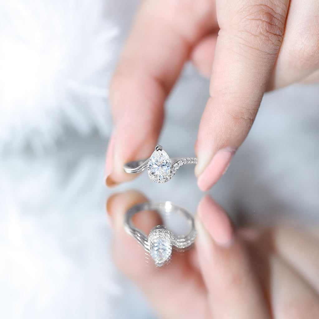 Diamond Teardrop Designer Engagement Ring