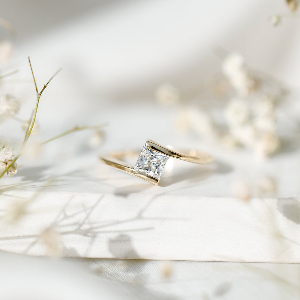 0.8 Carat Princess Cut Lab Grown Diamond Ring With Tension Setting