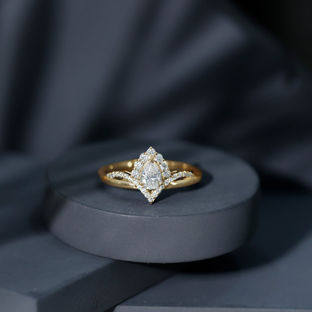 Women's Pear Shaped Moissanite Designer Engagement Ring in Silver
