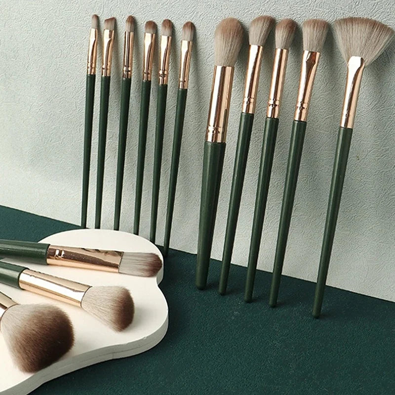 14Pcs Soft Cosmetic Makeup Brush Set Eyeshadow Eyebrow Highlight Lip Brushes Multifunctional For Face Eye Makeup Beginner Tools