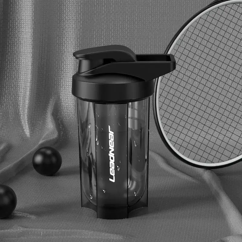 Portable Fitness Shaker Bottle with 500ml Capacity